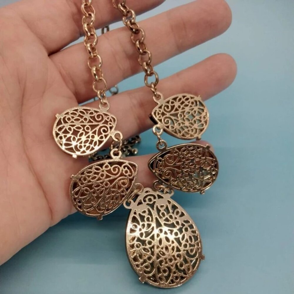New Womens Filigree Necklace & Earrings Set Gold Toned Acrylic Teardop - Picture 3 of 6